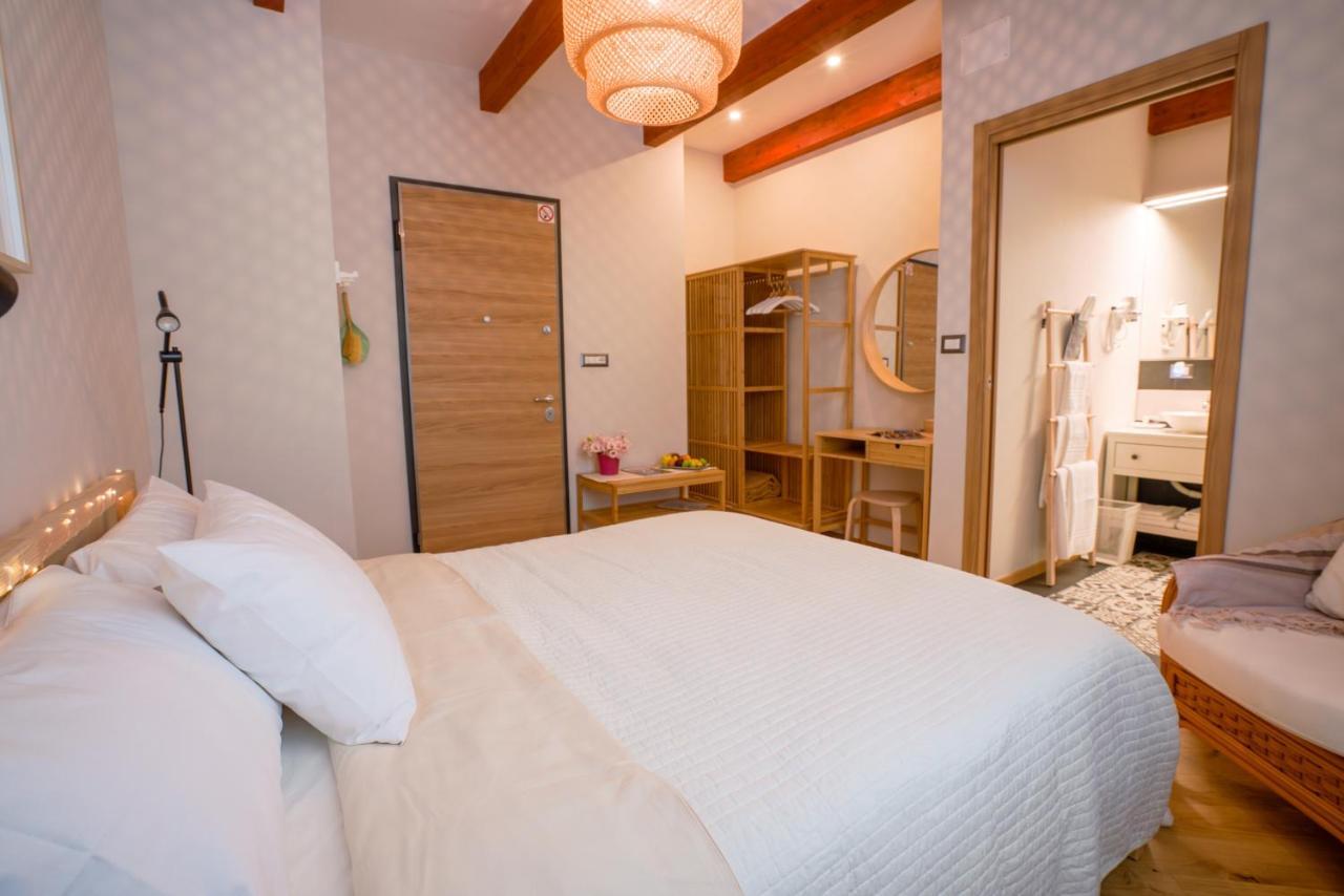 Sa Domo E Giuanne E Giuanna Bed and Breakfast Bosa Buitenkant foto