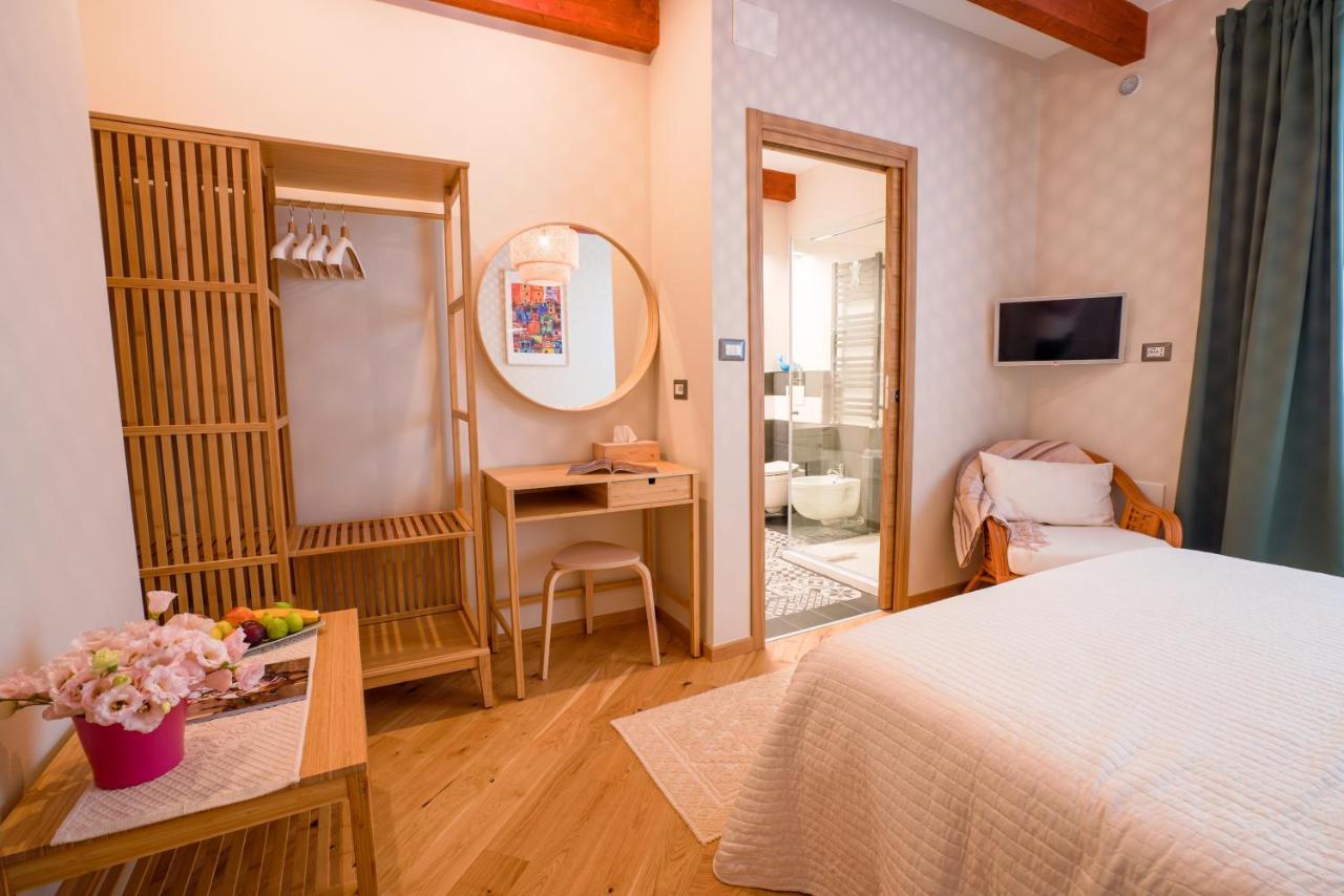 Sa Domo E Giuanne E Giuanna Bed and Breakfast Bosa Buitenkant foto