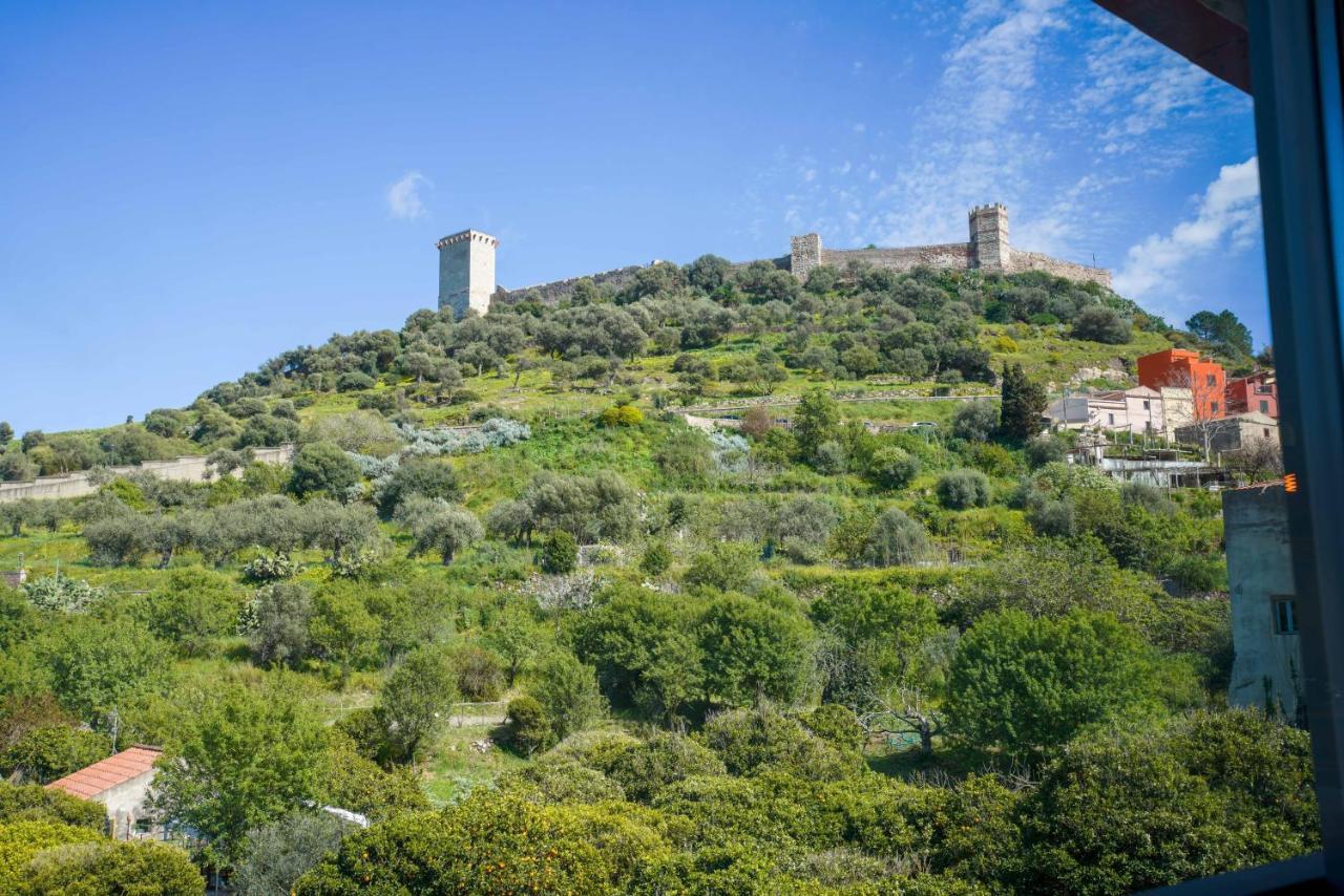 Sa Domo E Giuanne E Giuanna Bed and Breakfast Bosa Buitenkant foto